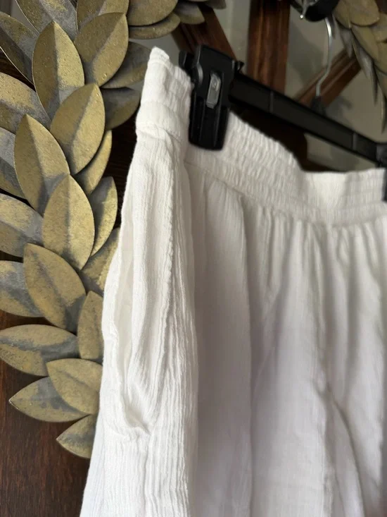 Abound White High-Waist Lightweight Summer Shorts - Picture 5 of 6